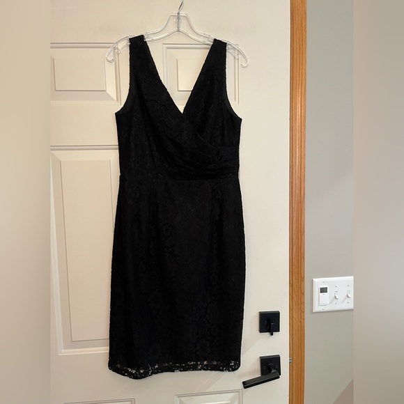 Women’s Donna Morgan Collection black sleeveless floral lace overlay dress. Sz.6 - Picture 8 of 16